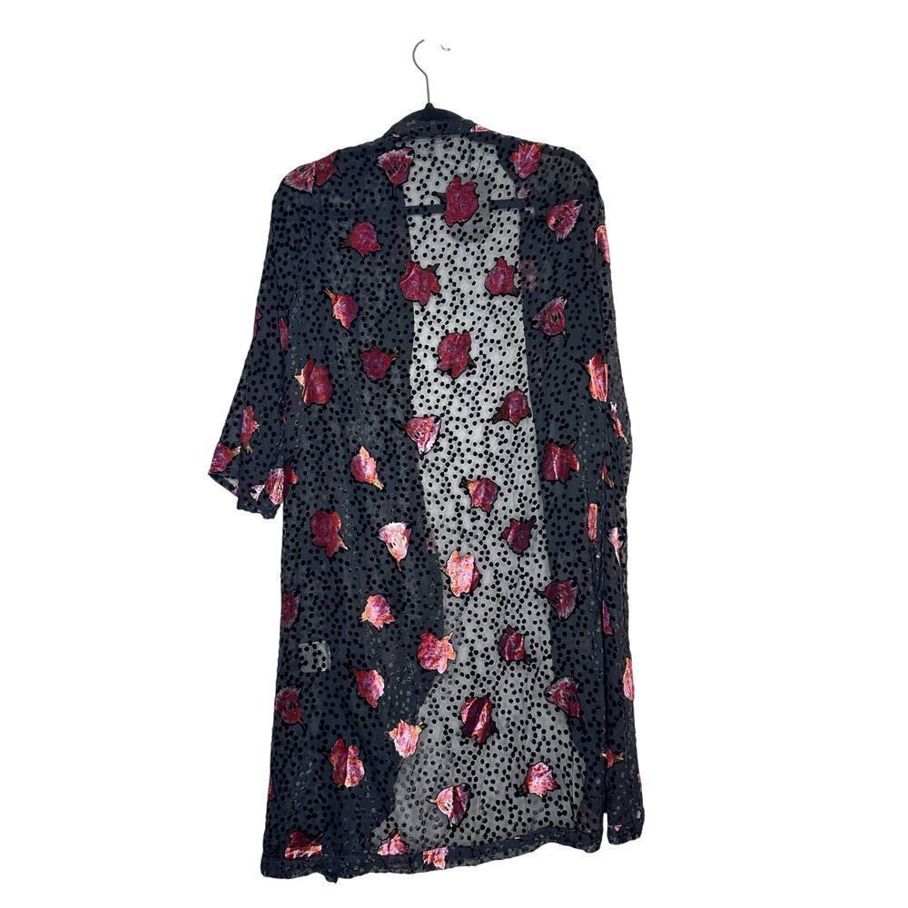Nwt Saachi Burnout Rose Velvet Ruana Kimono Women's Black Pink One Size — image 3 of 5